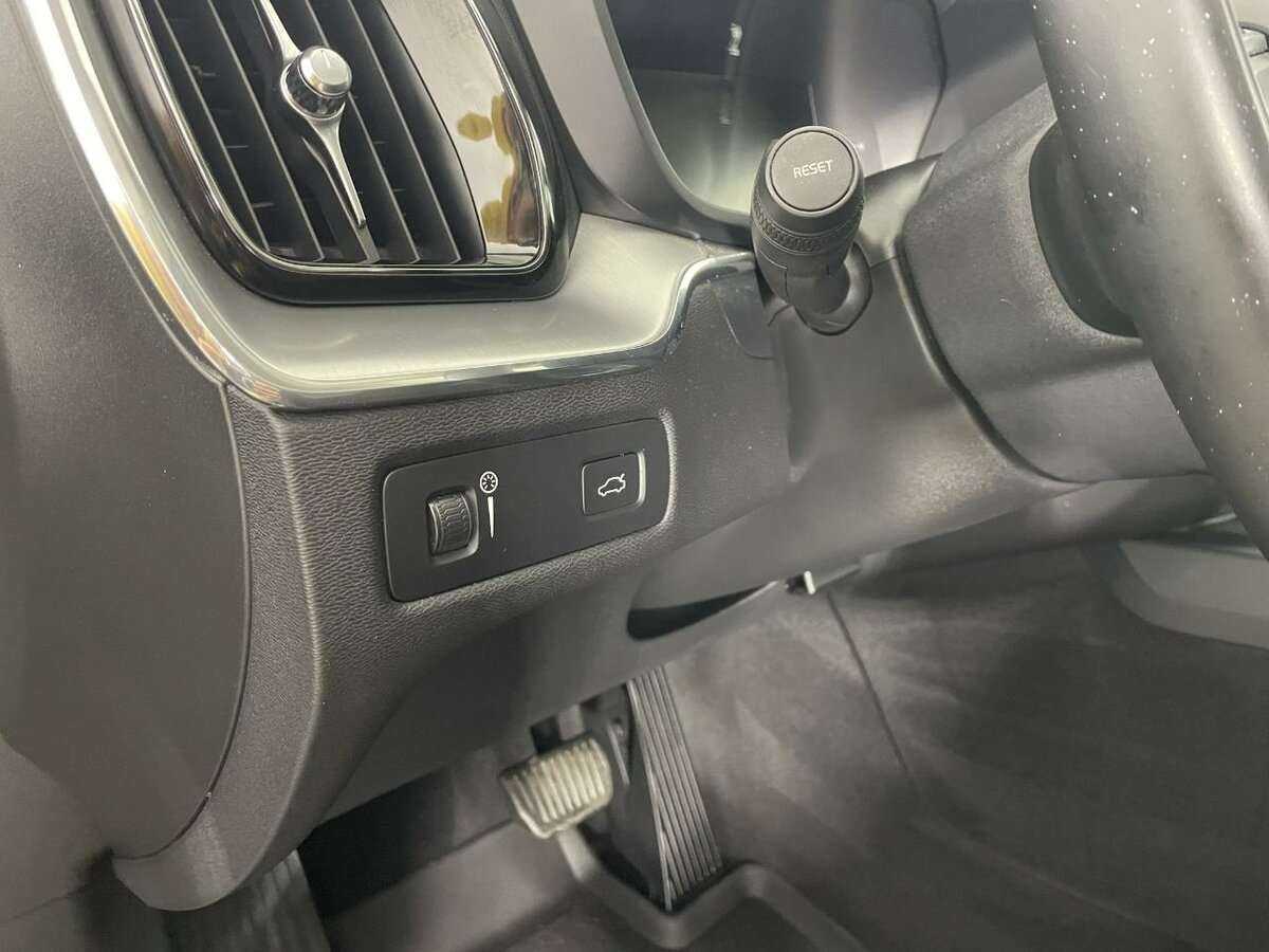 Volvo XC60 с пробегом — 2019 год. Фото: #8