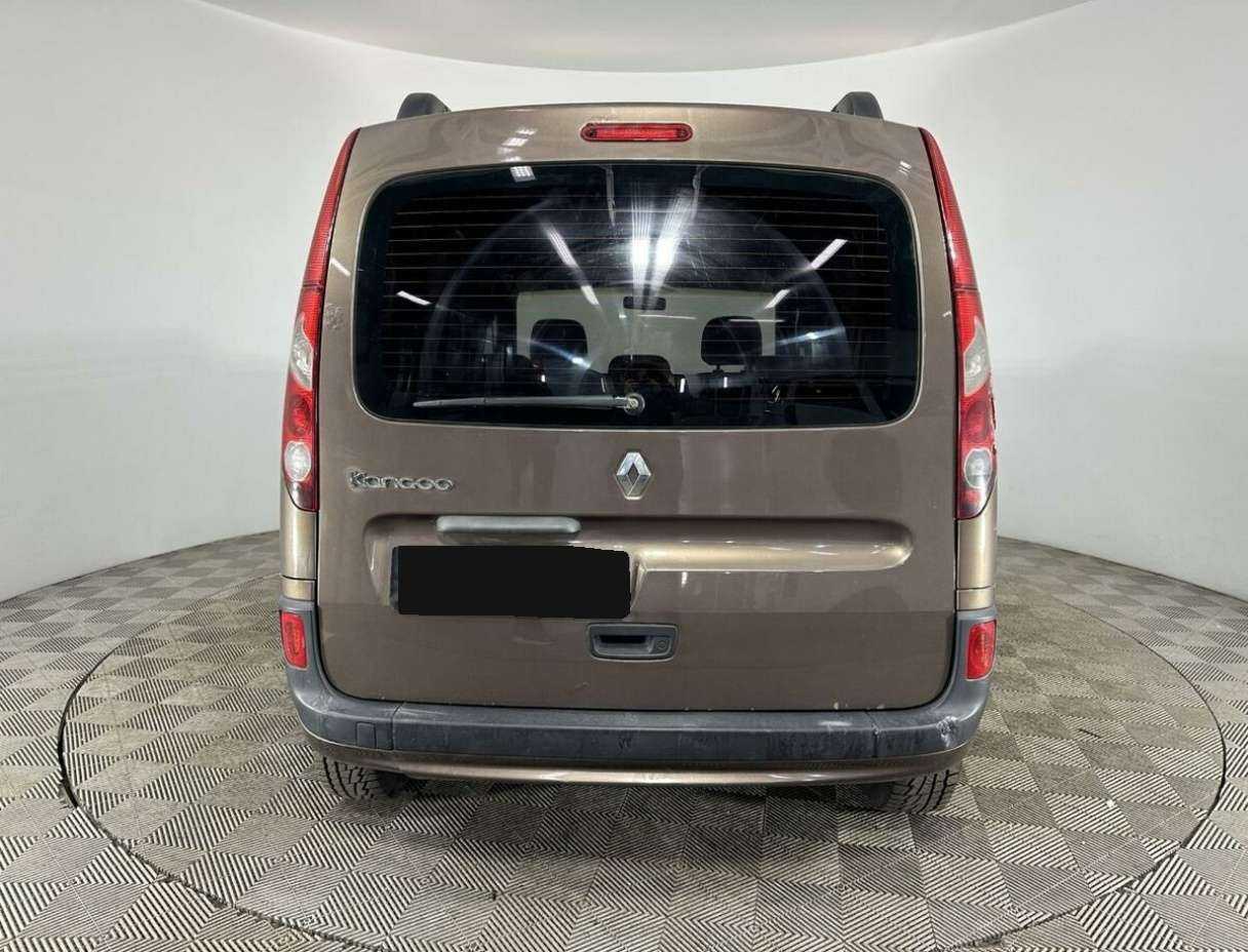 Renault Kangoo с пробегом — 2013 год. Фото: #2