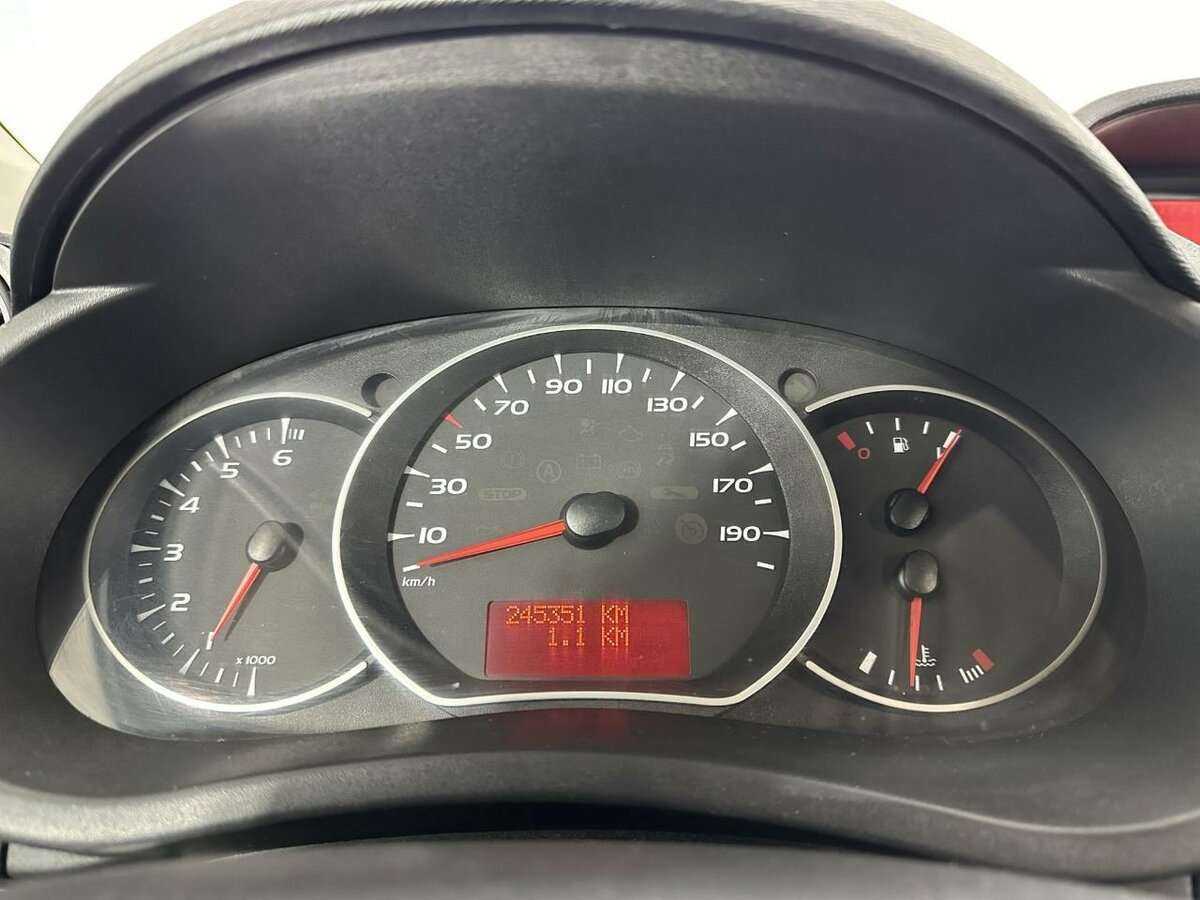 Renault Kangoo с пробегом — 2013 год. Фото: #10