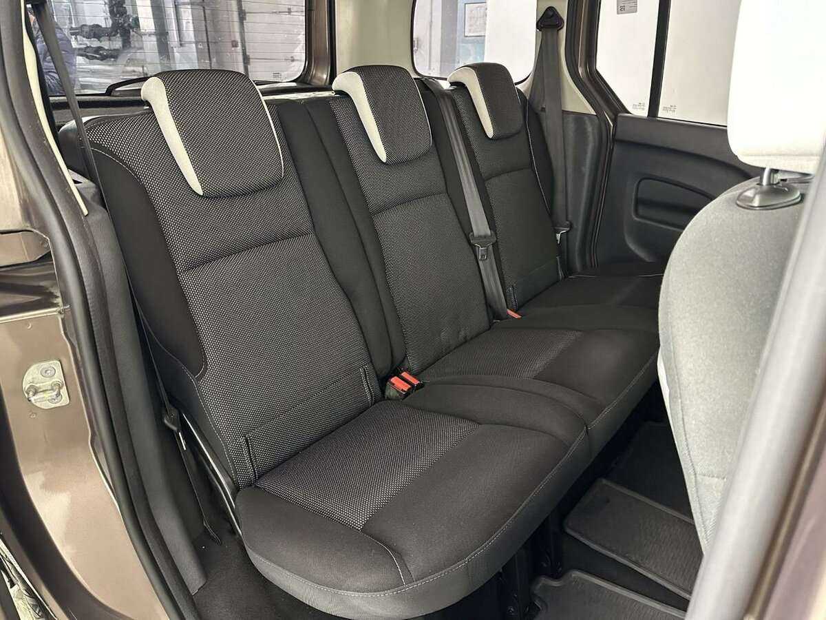 Renault Kangoo с пробегом — 2013 год. Фото: #14