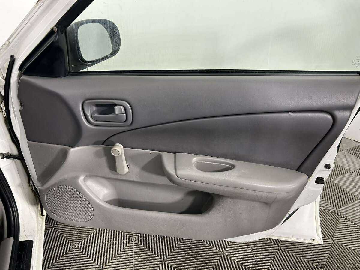 Nissan Sunny с пробегом — 2004 год. Фото: #7