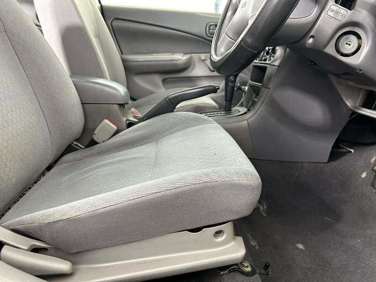 Nissan Sunny с пробегом — 2004 год. Фото: #9