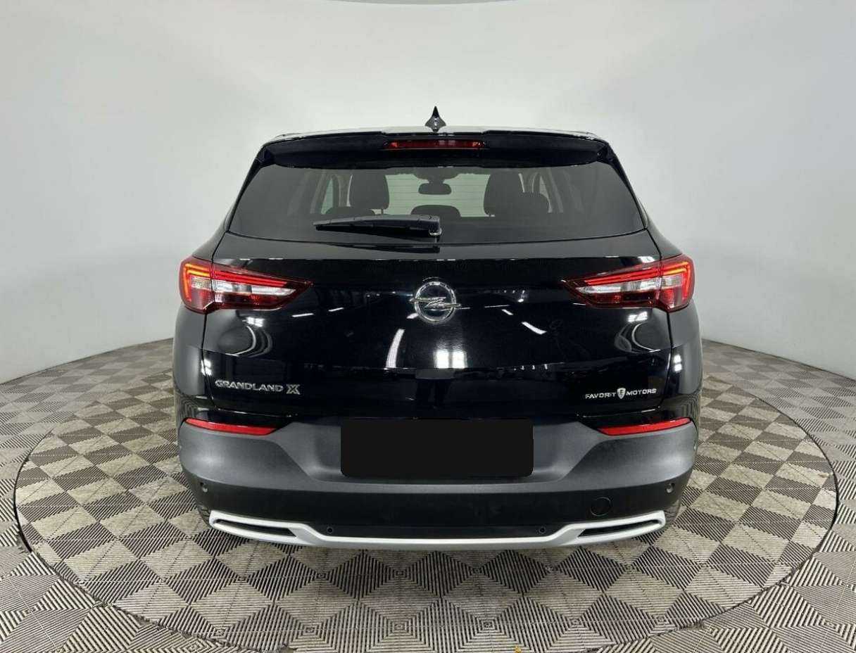 Opel Grandland с пробегом — 2021 год. Фото: #2