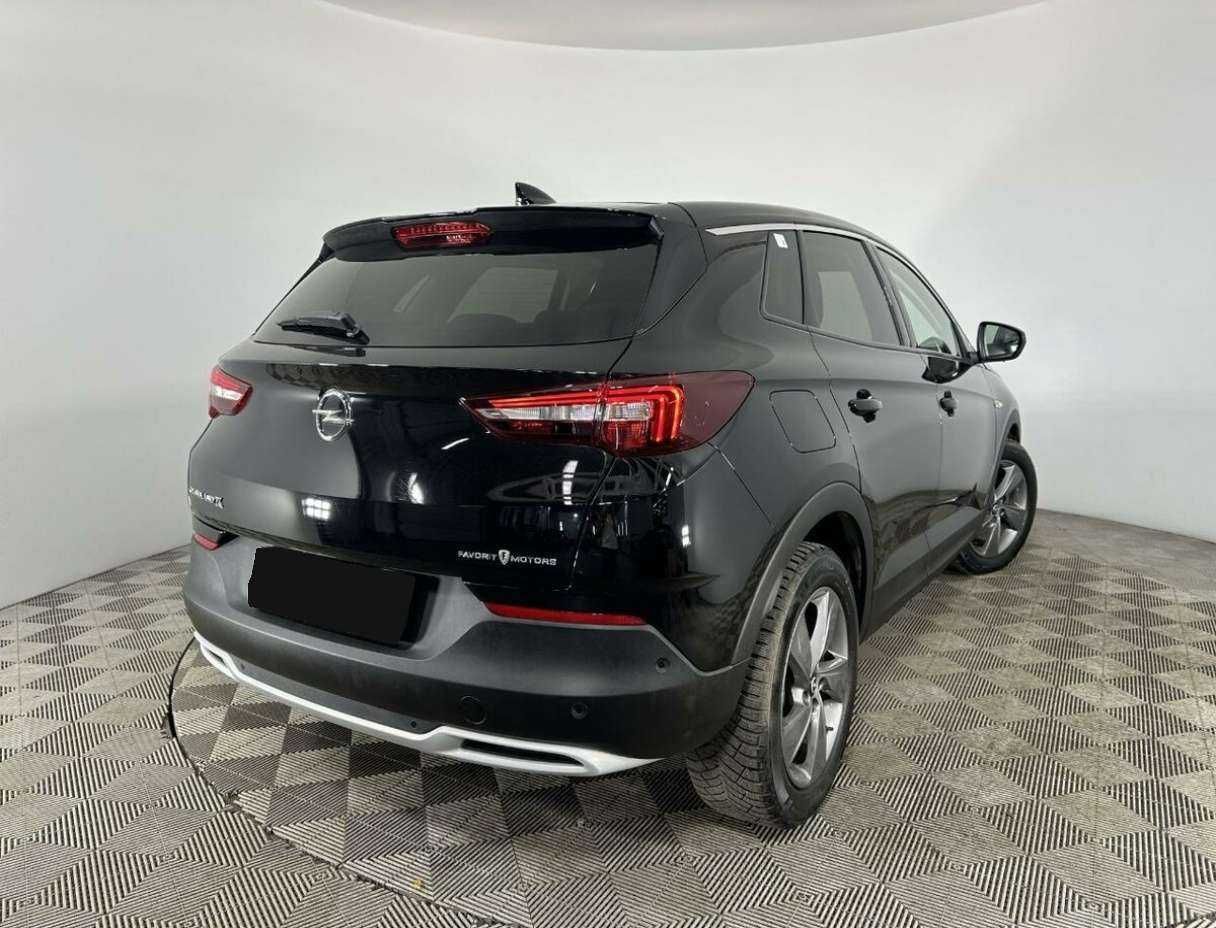 Opel Grandland с пробегом — 2021 год. Фото: #5