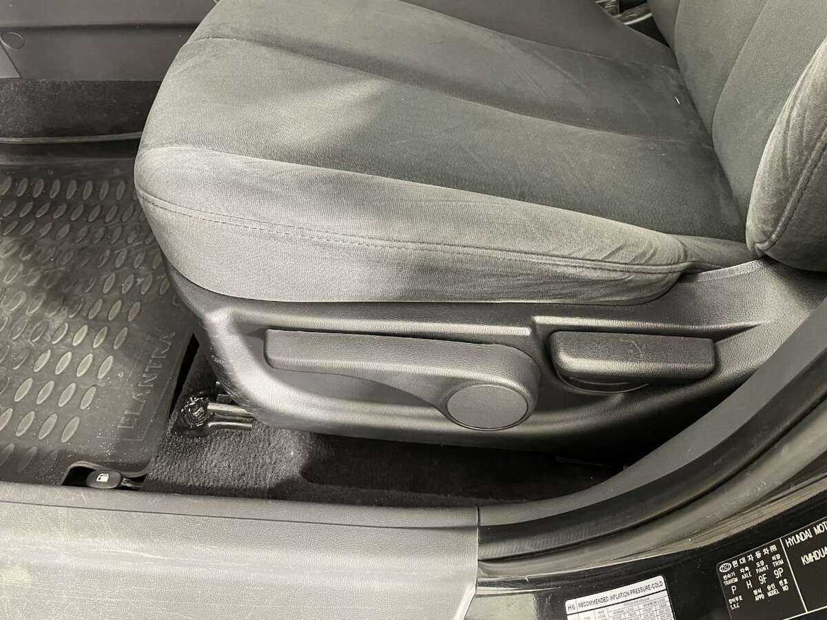 Hyundai Elantra с пробегом — 2008 год. Фото: #9