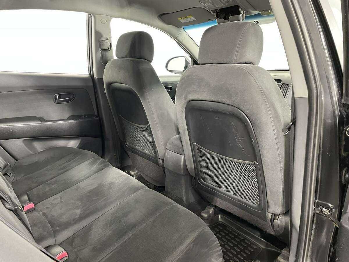 Hyundai Elantra с пробегом — 2008 год. Фото: #15