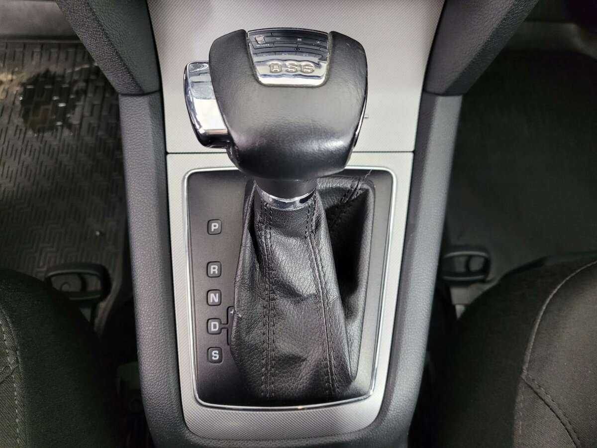 Skoda Octavia с пробегом — 2010 год. Фото: #12