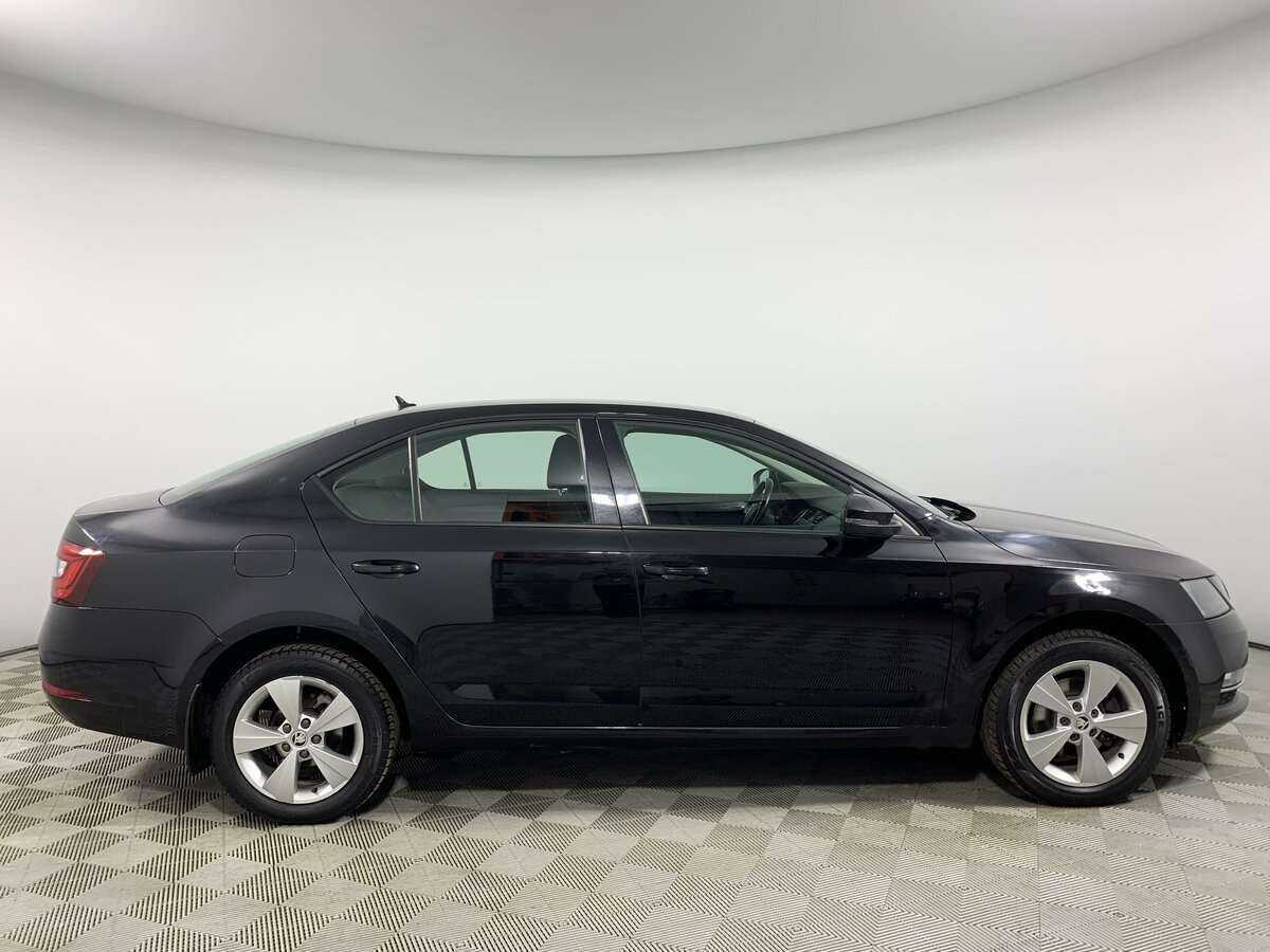 Skoda Octavia с пробегом — 2018 год. Фото: #3