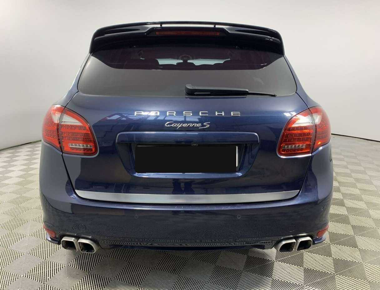 Porsche Cayenne с пробегом — 2012 год. Фото: #4