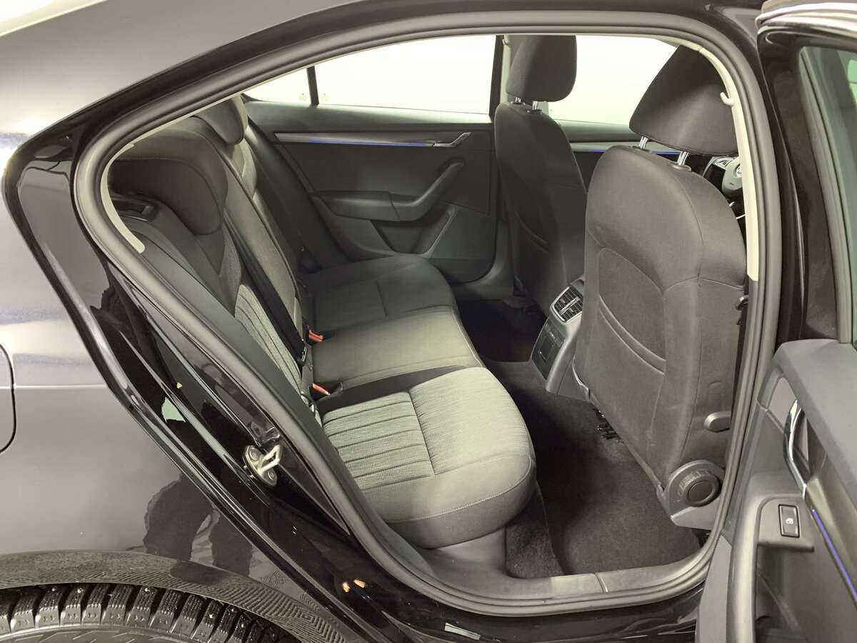 Skoda Octavia с пробегом — 2018 год. Фото: #12
