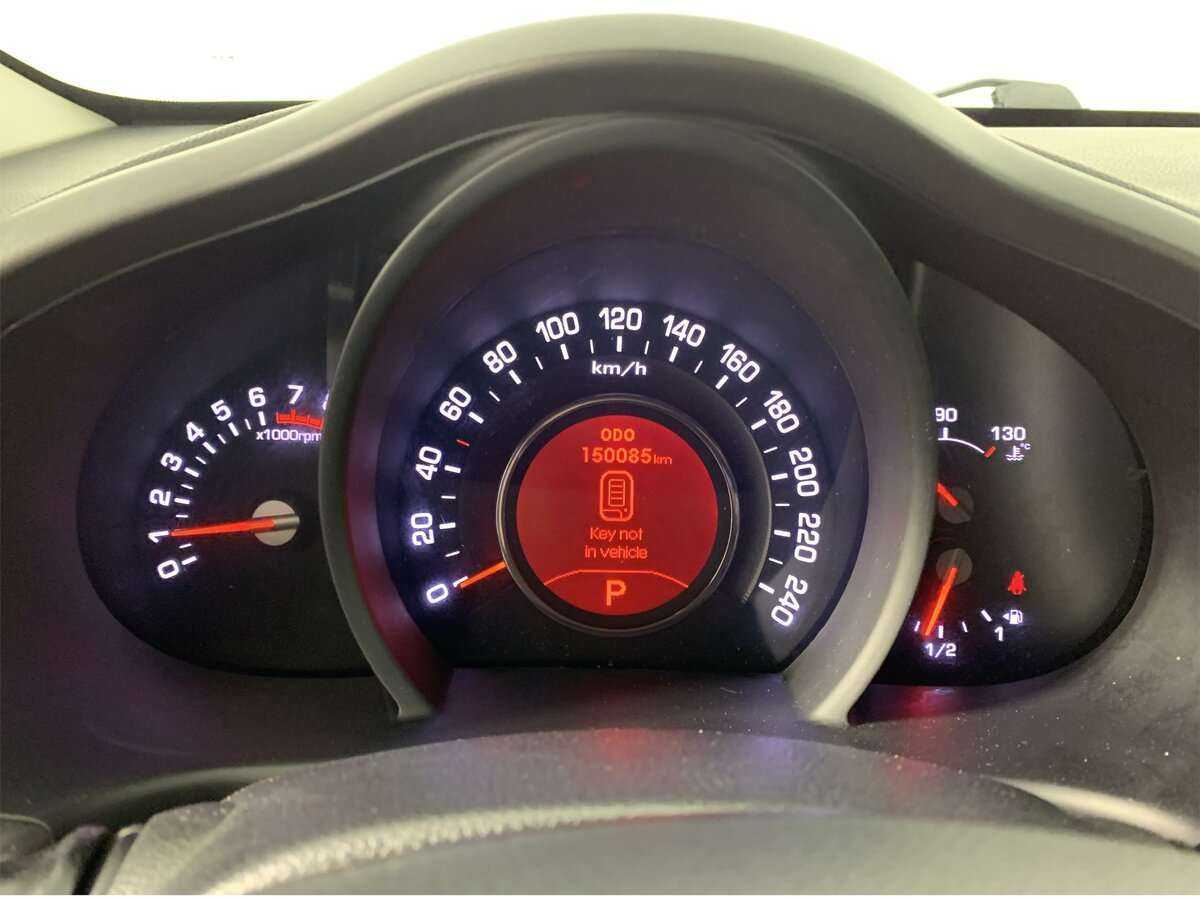 Kia Sportage с пробегом — 2010 год. Фото: #10