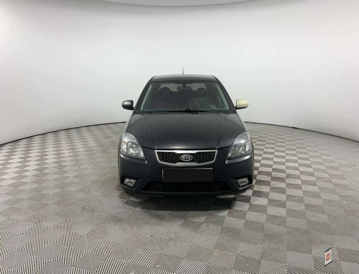 Kia Rio с пробегом — 2010 год. Фото: #1
