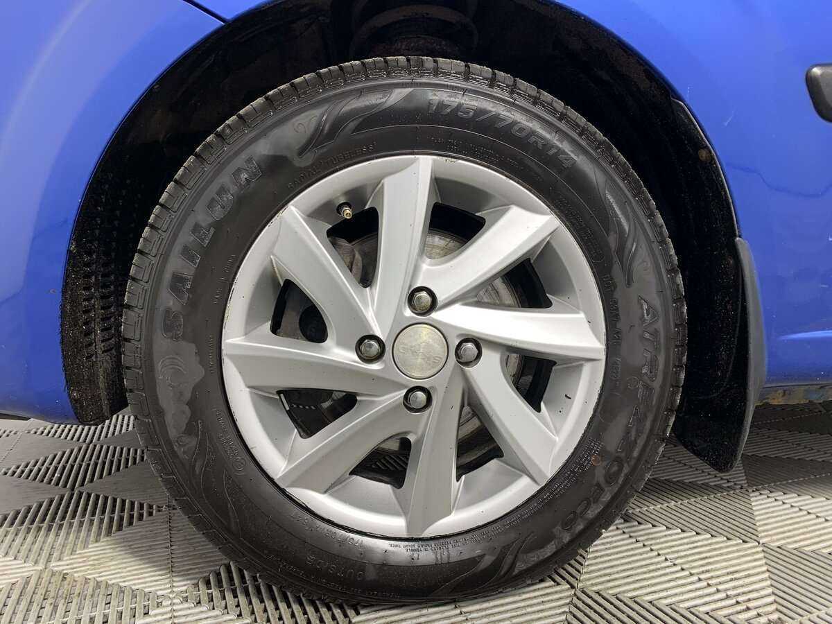 Kia Rio с пробегом — 2009 год. Фото: #13