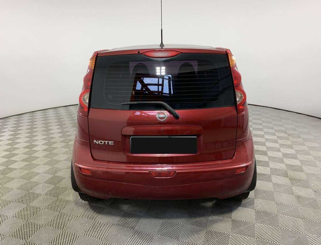 Nissan Note с пробегом — 2012 год. Фото: #4