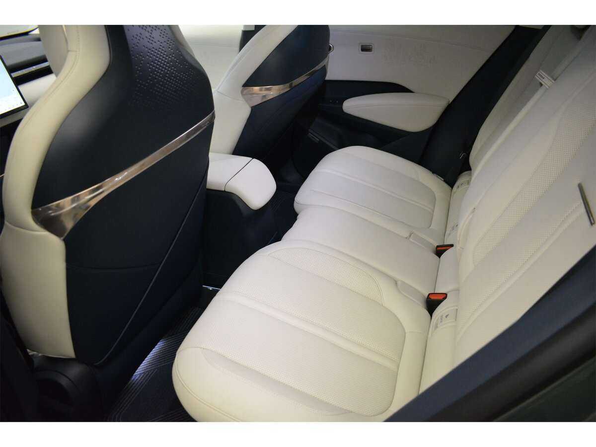 Zeekr X с пробегом — 2023 год. Фото: #9