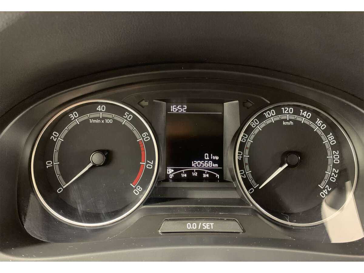 Skoda Rapid с пробегом — 2019 год. Фото: #10