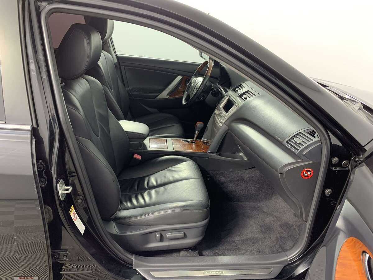 Toyota Camry с пробегом — 2011 год. Фото: #14