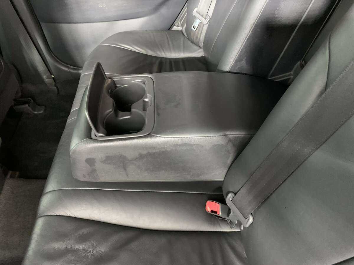 Toyota Camry с пробегом — 2011 год. Фото: #16