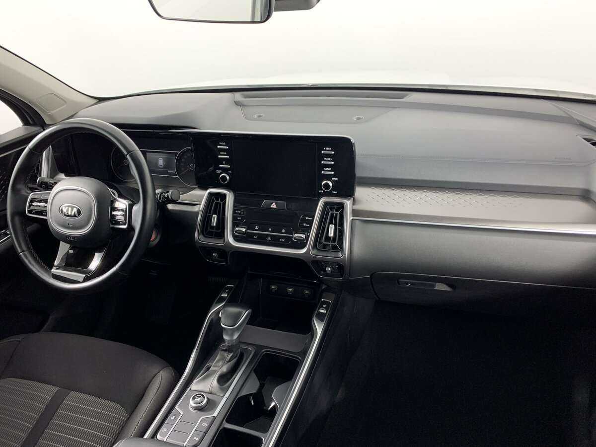 Kia Sorento с пробегом — 2021 год. Фото: #8