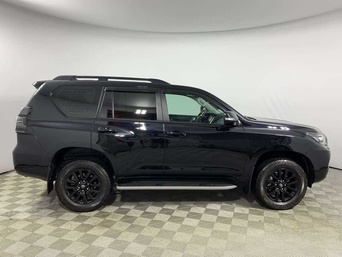 Toyota Land Cruiser Prado с пробегом — 2021 год. Фото: #3