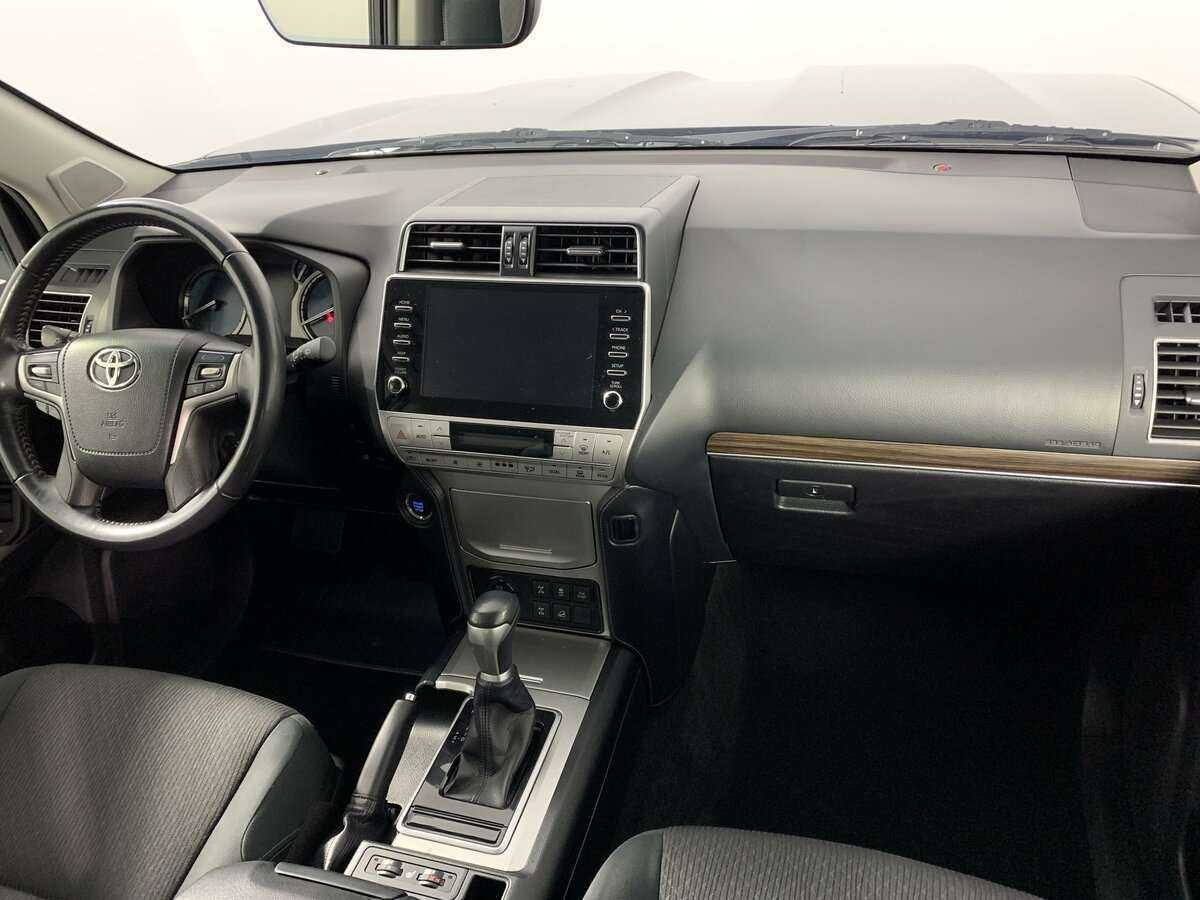 Toyota Land Cruiser Prado с пробегом — 2021 год. Фото: #9