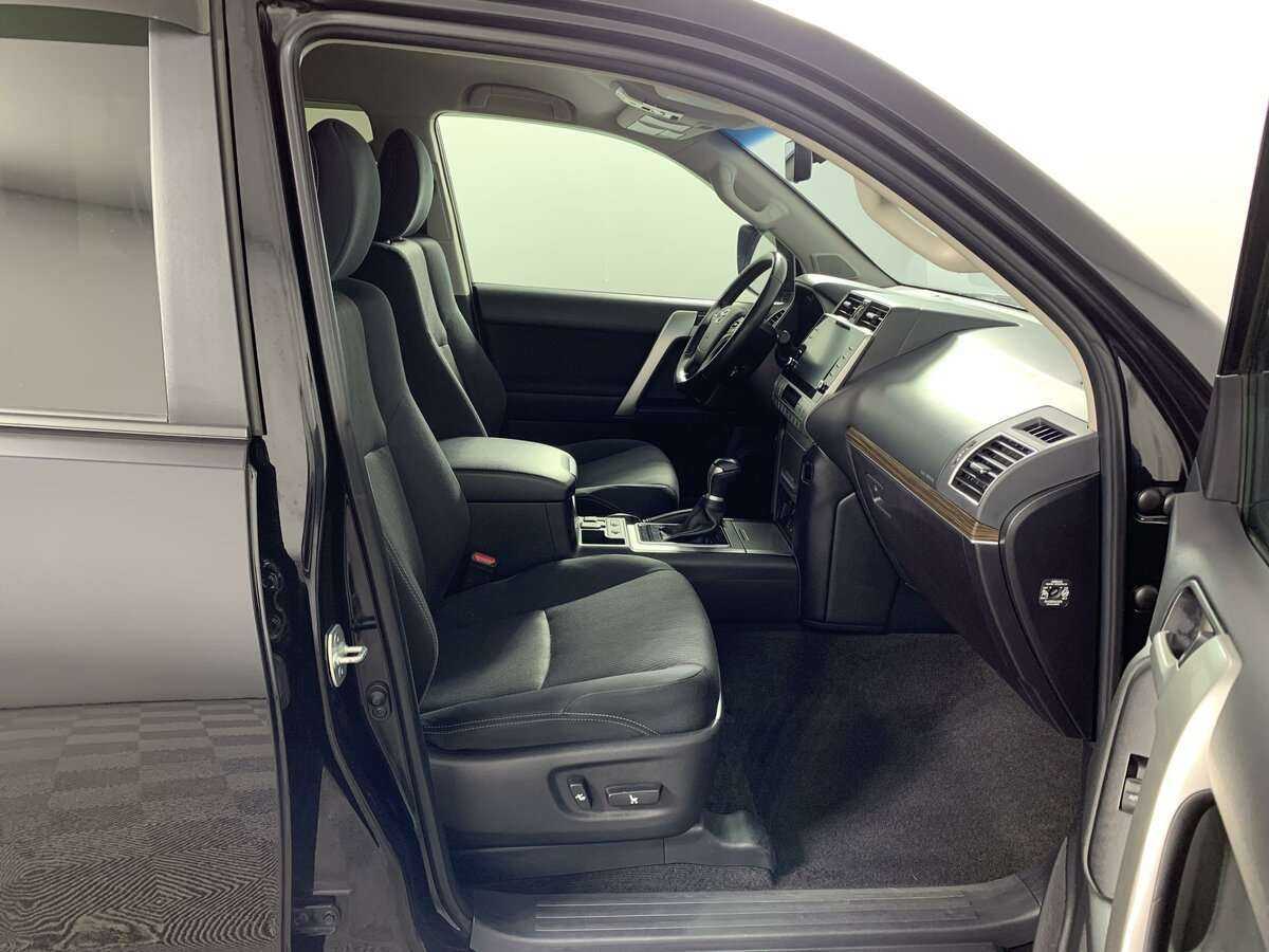 Toyota Land Cruiser Prado с пробегом — 2021 год. Фото: #19