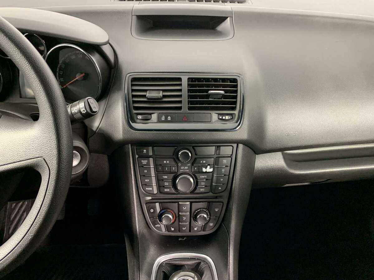 Opel Meriva с пробегом — 2013 год. Фото: #14