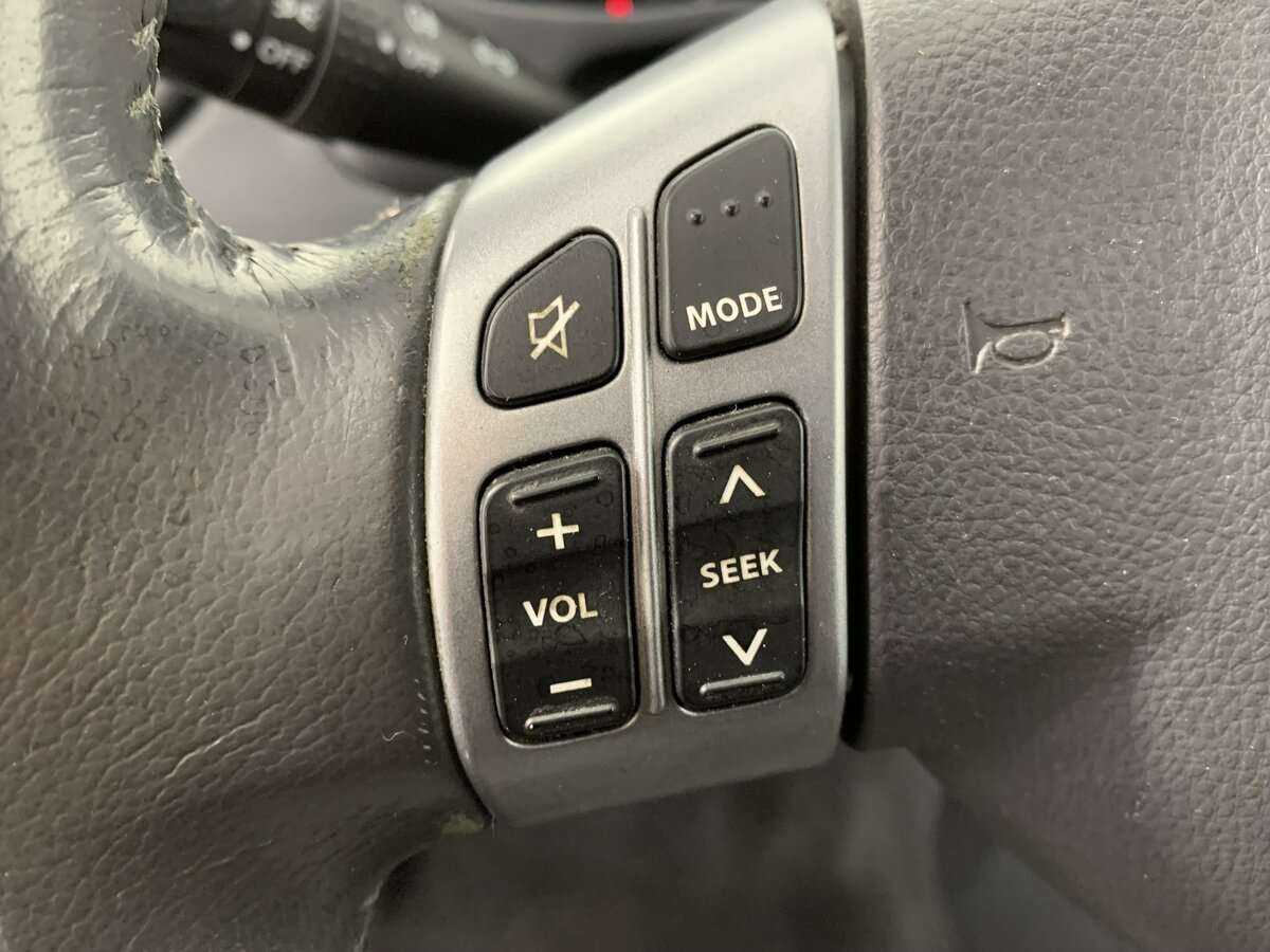Suzuki SX4 с пробегом — 2010 год. Фото: #17