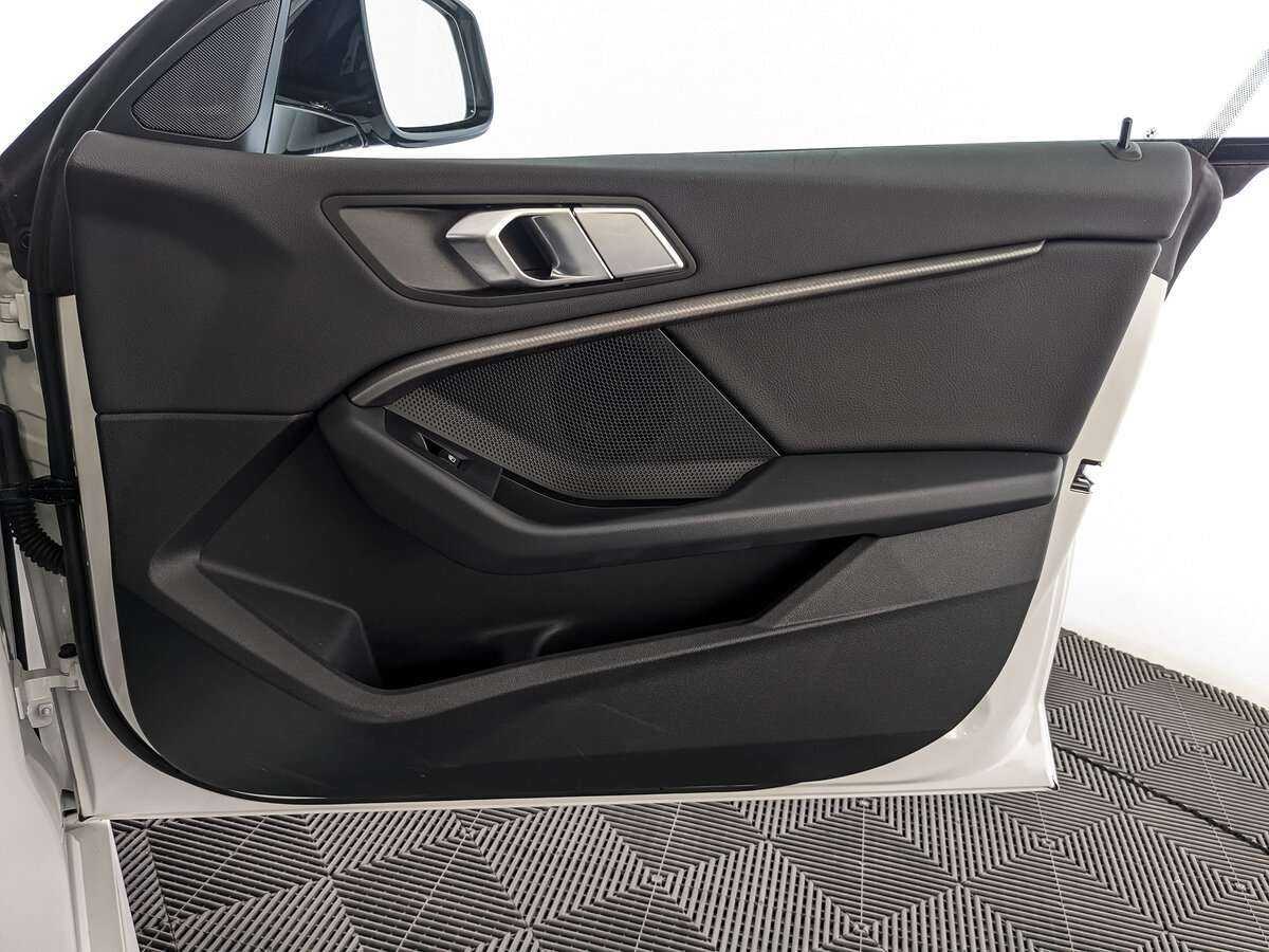 BMW 2 серии с пробегом — 2021 год. Фото: #16