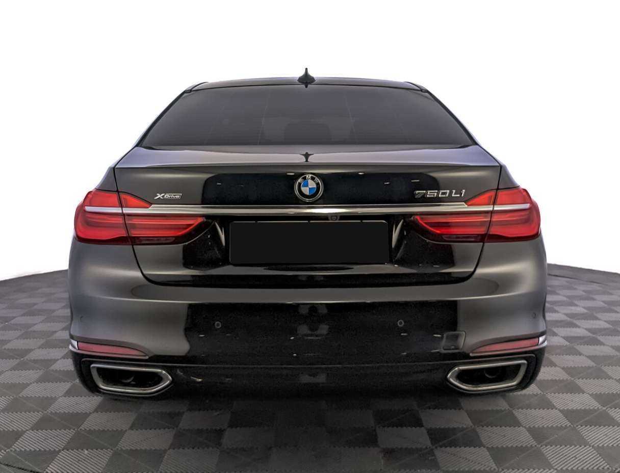 BMW 7 серии с пробегом — 2017 год. Фото: #5