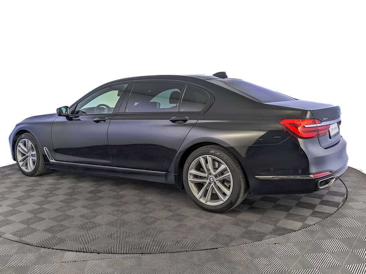 BMW 7 серии с пробегом — 2017 год. Фото: #6