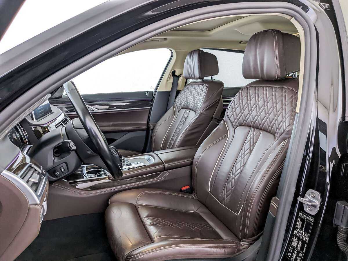 BMW 7 серии с пробегом — 2016 год. Фото: #12