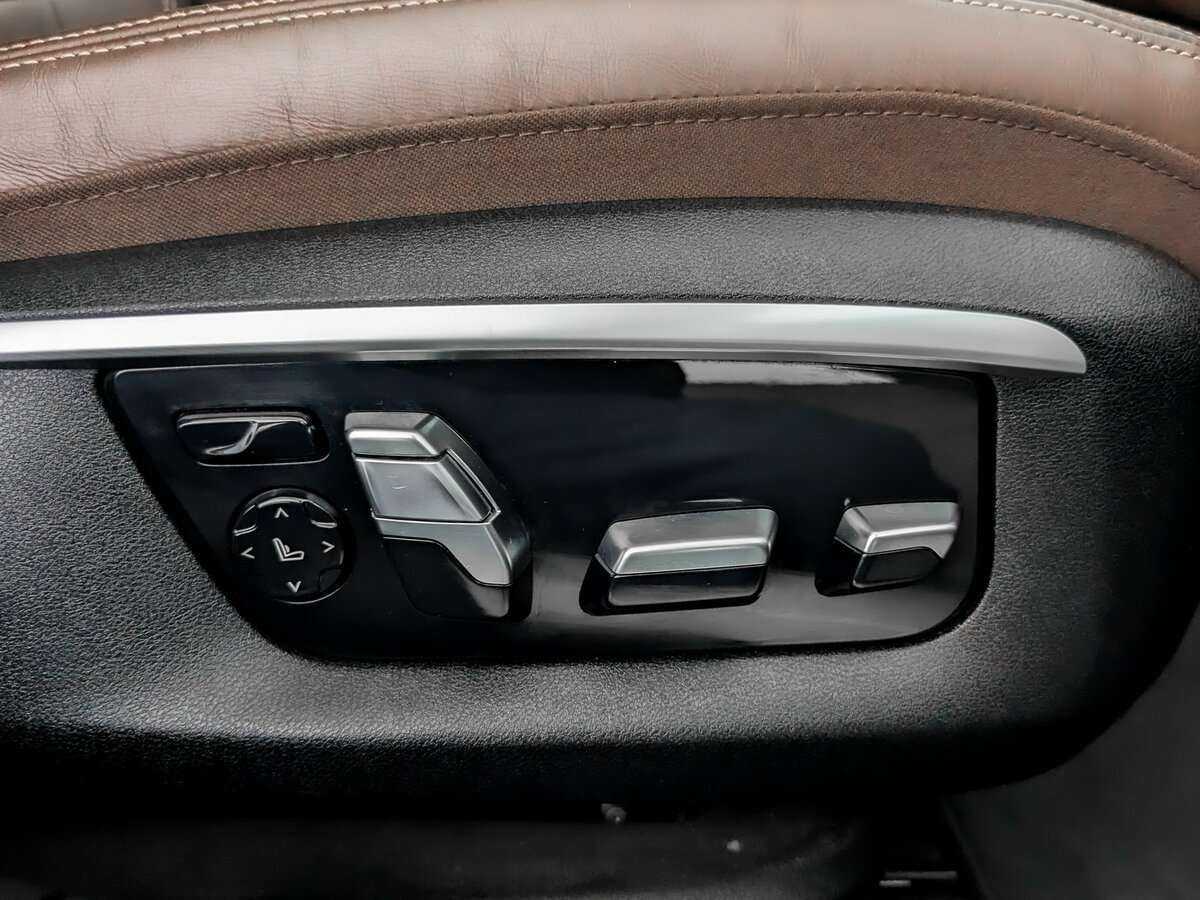 BMW 7 серии с пробегом — 2016 год. Фото: #18