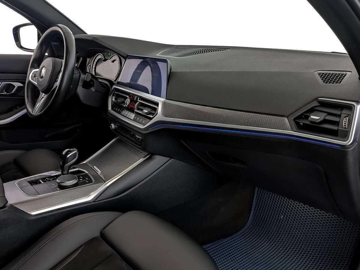 BMW 3 серии с пробегом — 2020 год. Фото: #8