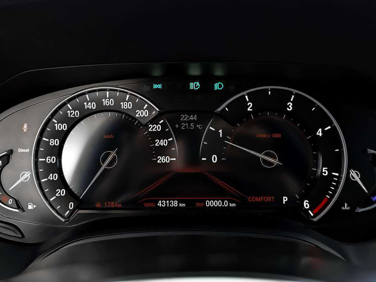 BMW 3 серии с пробегом — 2020 год. Фото: #11