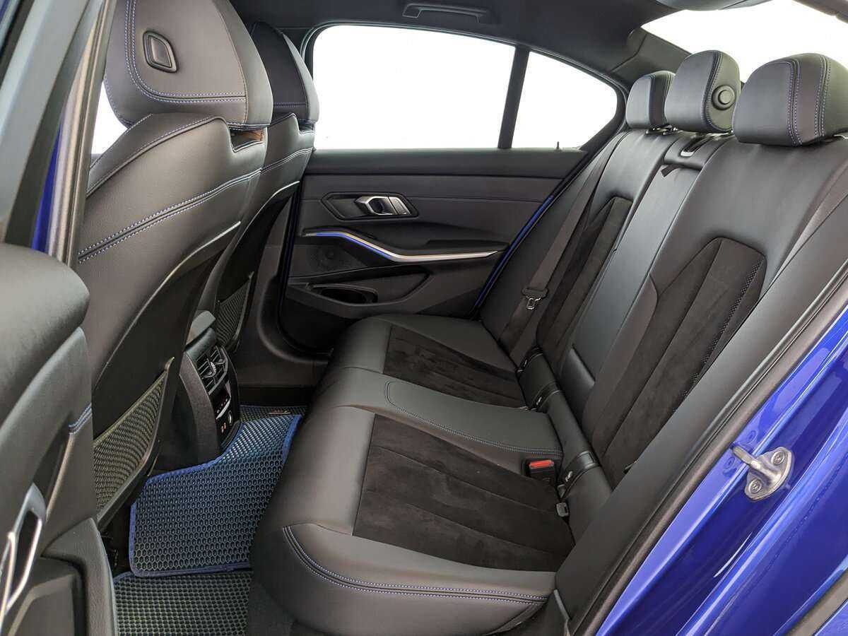 BMW 3 серии с пробегом — 2020 год. Фото: #13