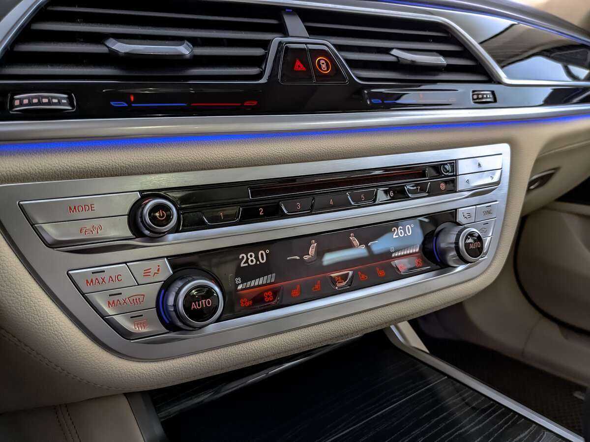 BMW 7 серии с пробегом — 2021 год. Фото: #14