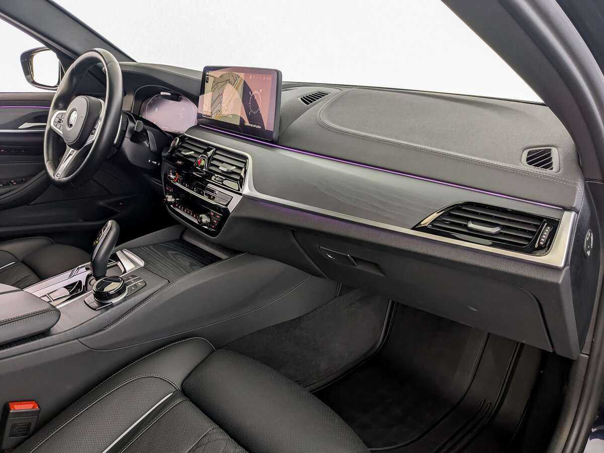 BMW 5 серии с пробегом — 2021 год. Фото: #7