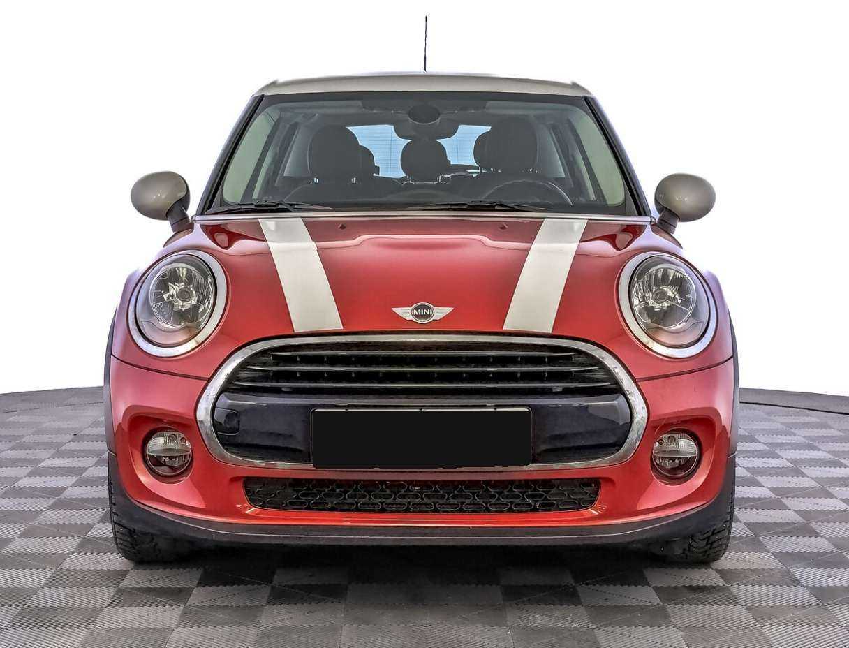 Mini Hatch с пробегом — 2017 год. Фото: #1