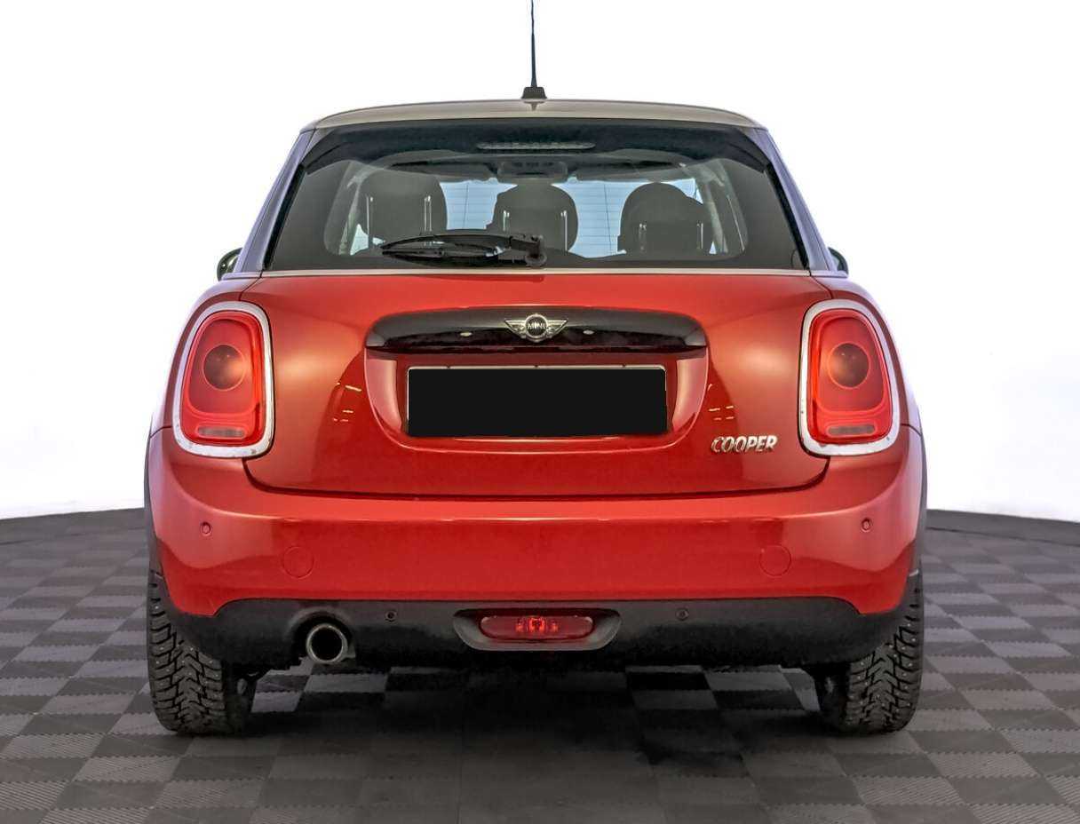 Mini Hatch с пробегом — 2017 год. Фото: #5