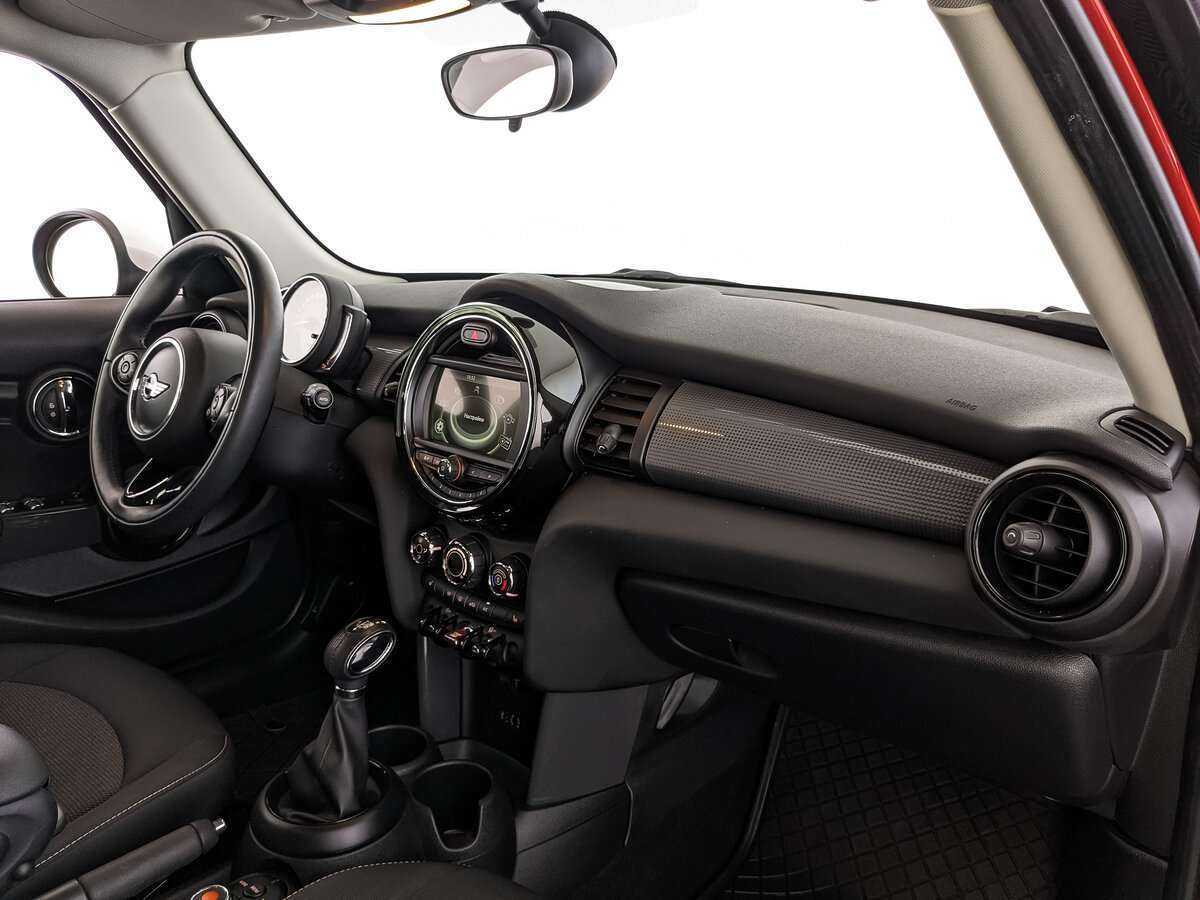 Mini Hatch с пробегом — 2017 год. Фото: #8