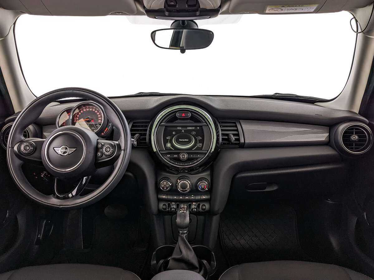 Mini Hatch с пробегом — 2017 год. Фото: #9