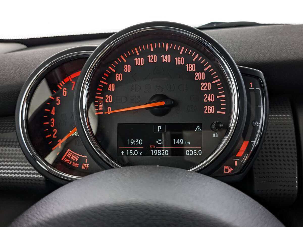 Mini Hatch с пробегом — 2017 год. Фото: #11