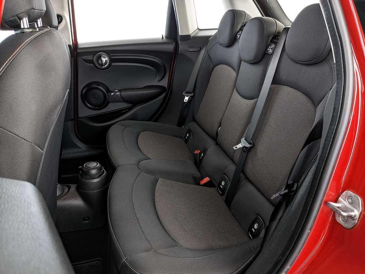 Mini Hatch с пробегом — 2017 год. Фото: #13