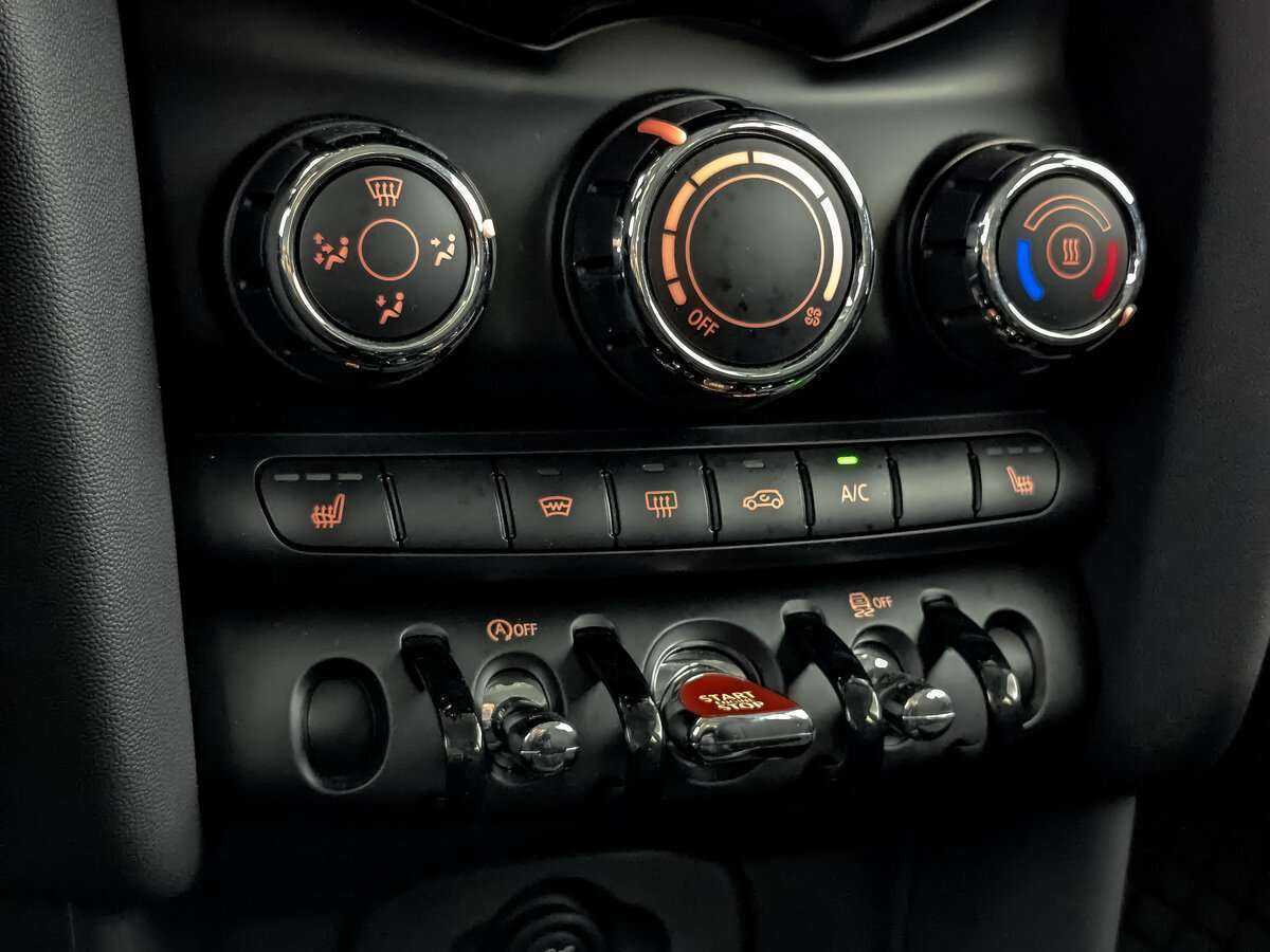 Mini Hatch с пробегом — 2017 год. Фото: #16