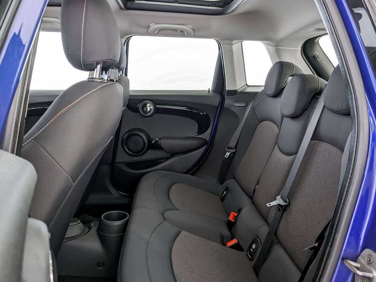 Mini Hatch с пробегом — 2018 год. Фото: #7