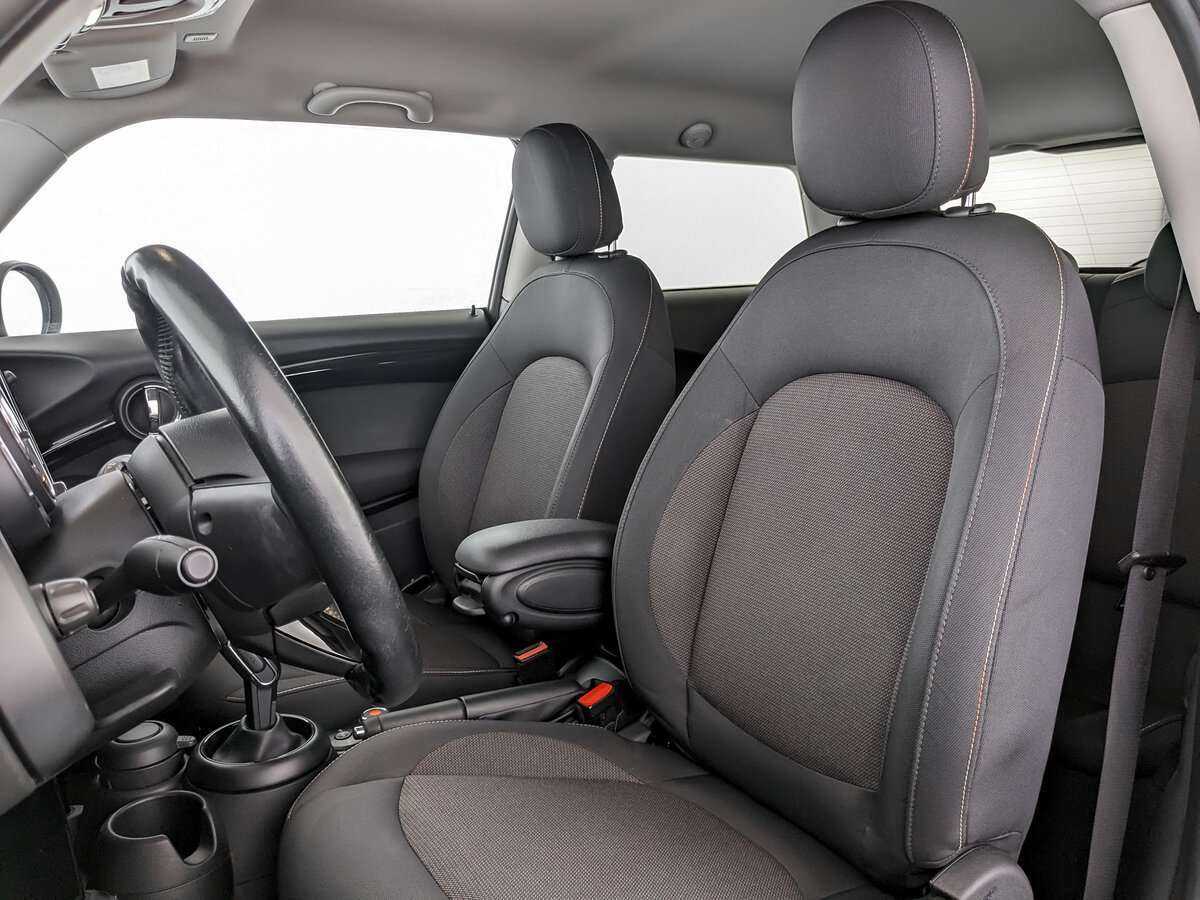 Mini Hatch с пробегом — 2018 год. Фото: #14