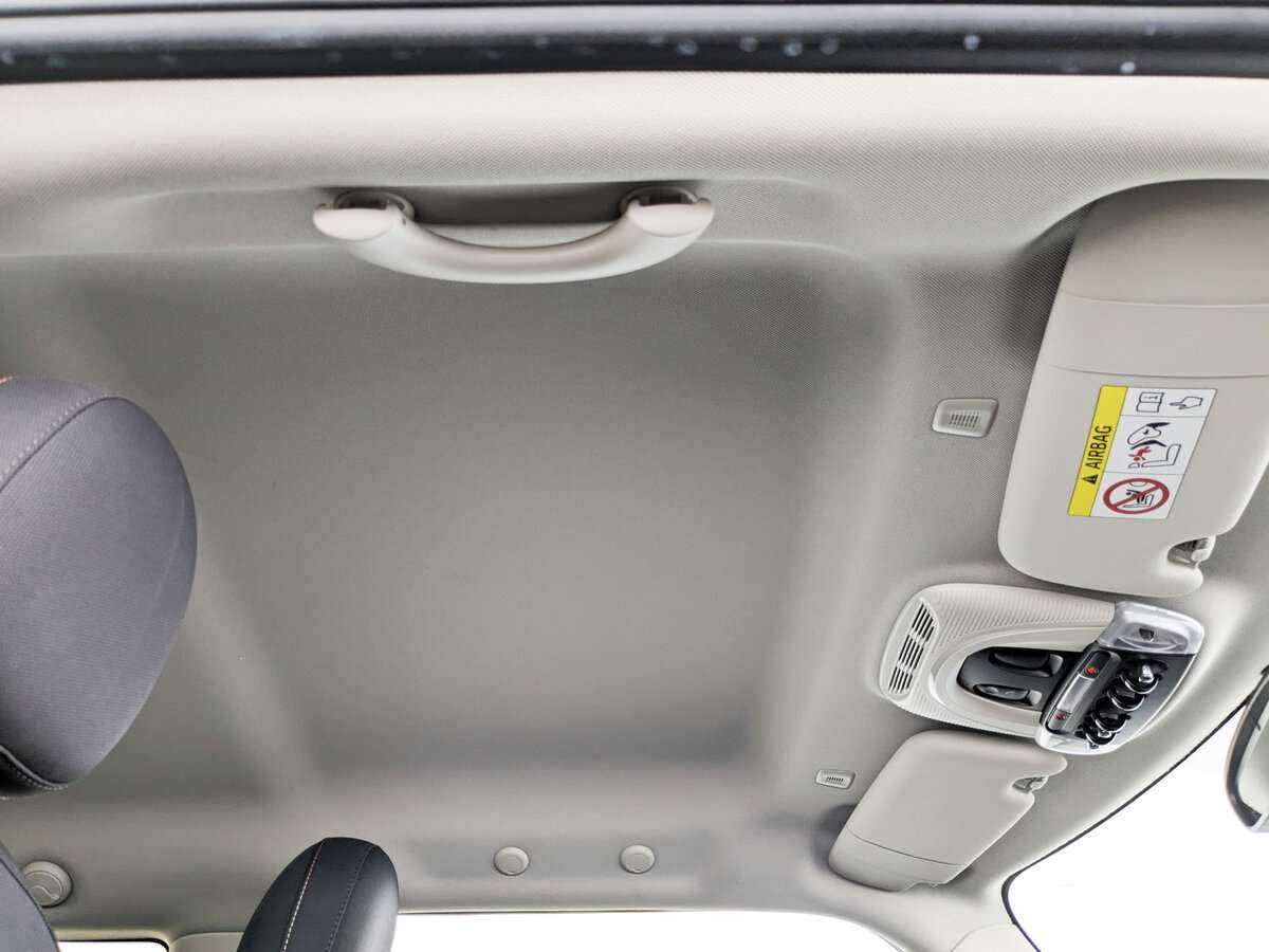 Mini Hatch с пробегом — 2018 год. Фото: #16