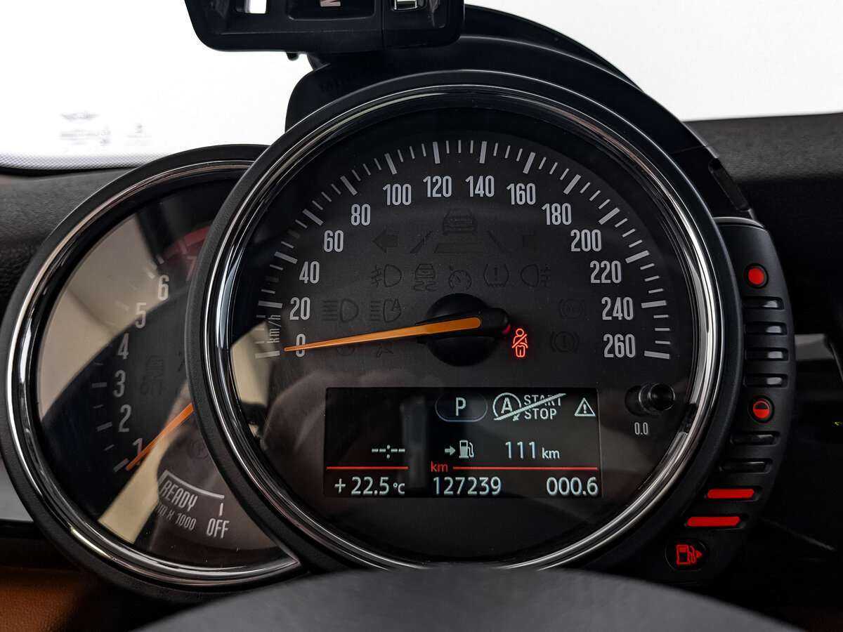 Mini Hatch с пробегом — 2017 год. Фото: #11