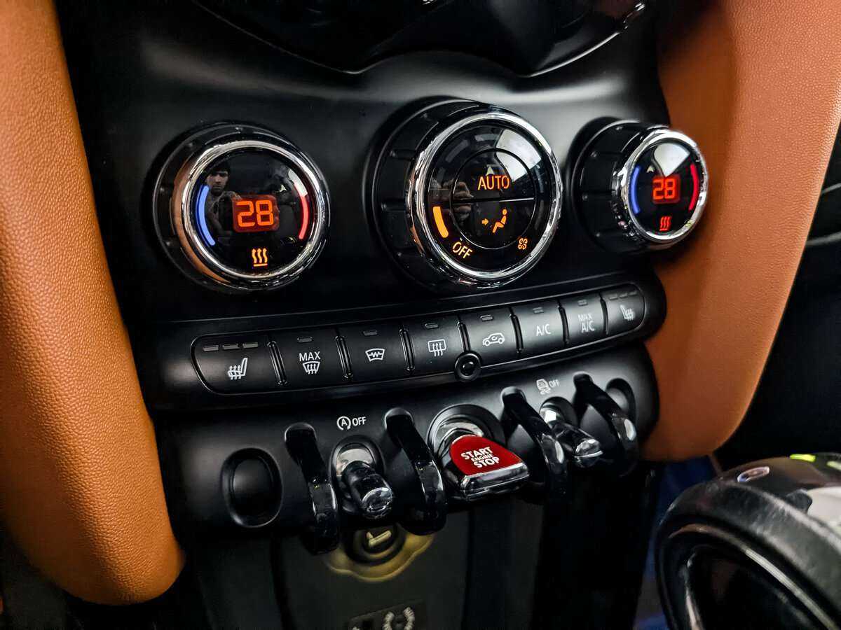 Mini Hatch с пробегом — 2017 год. Фото: #16